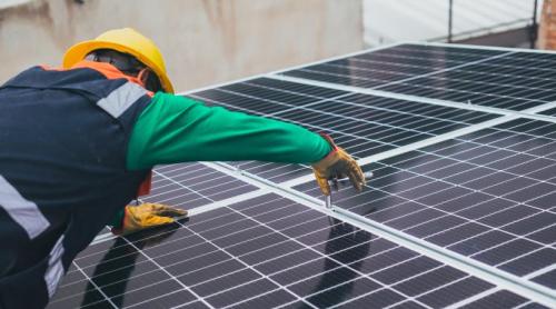 Facturile prosumatorilor vor fi refăcute de la 26 iulie. Ce se întâmplă cu energia reportată doi ani
