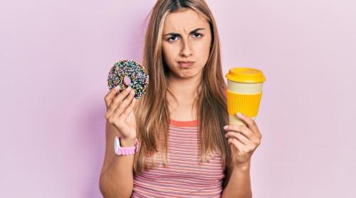 Gustările nu sunt chiar dușmanul dietei! Ce alimente poți consuma între mese