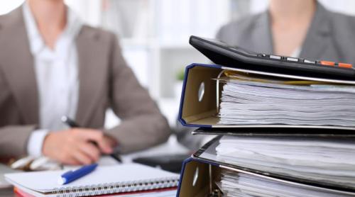 Mai puțină birocrație pentru români și firme. Fără certificat fiscal și dovezi de plată când statul poate verifica singur datele