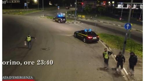 Patru români, prinși în Italia după ce au clonat carduri de carburant ale Poliției și a furat 1.000 de litri de combustibil