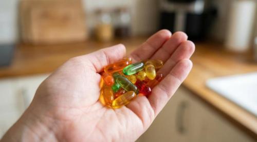"Sunt doar vitamine, ce rău să mi facă?" De ce suplimentele luate fără recomandare medicală pot deveni o problemă