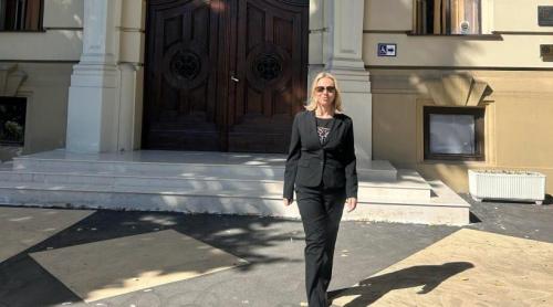 Directoarea Colegiului „Loga” s a retras din concursul de directori, deși a luat examenul scris: „Bullying în toată regula!”