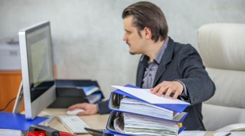 Finanțele schimbă modul de raportare a anumitor date. Praguri mai mari, firmele mici protejate și o tranziție mai lungă