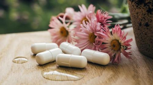 Suplimentele "naturale" care pot afecta tratamentul pentru cancer. Medicii avertizează asupra unui risc ignorat